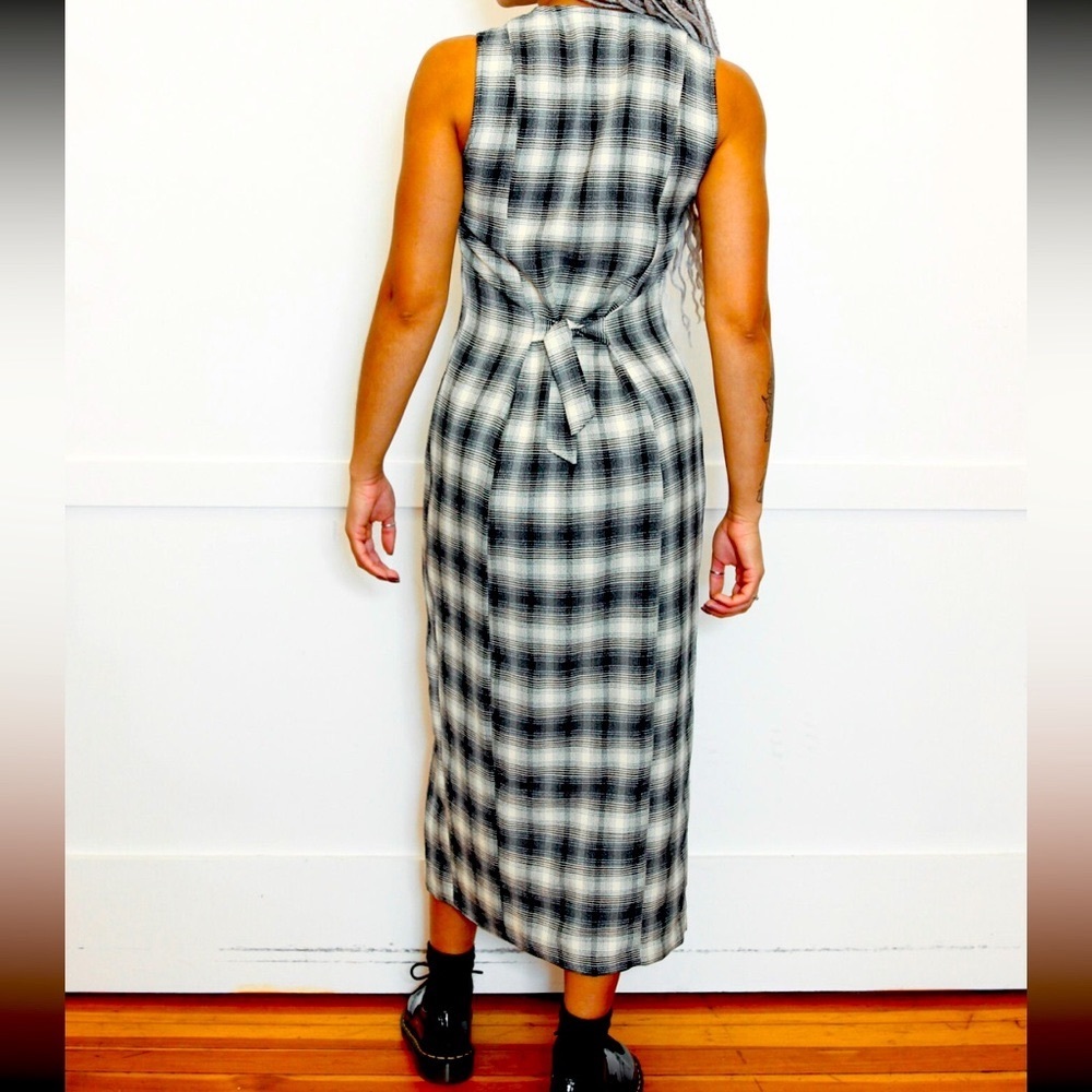 VINTAGE 90s aesthetic Black/Beige gingham maxi button up dress